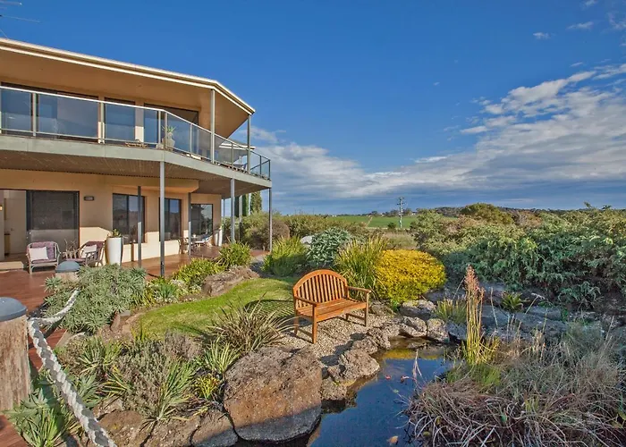 Hilltop Apartments Phillip Island (Adults Only)