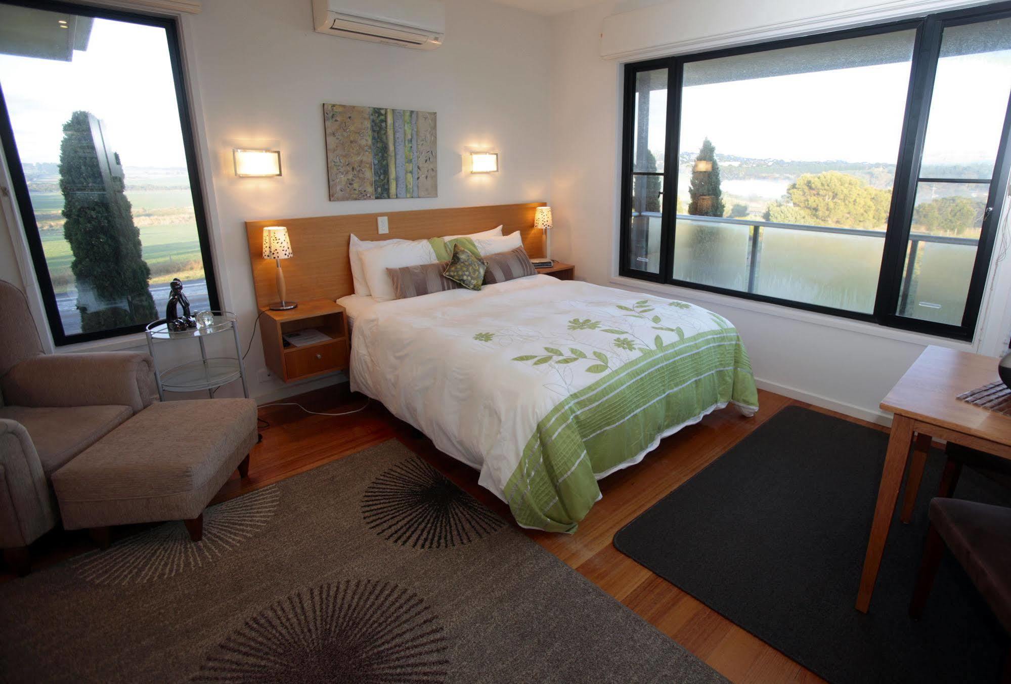 Hilltop Phillip Island (adults Only) Aparthotel 4*